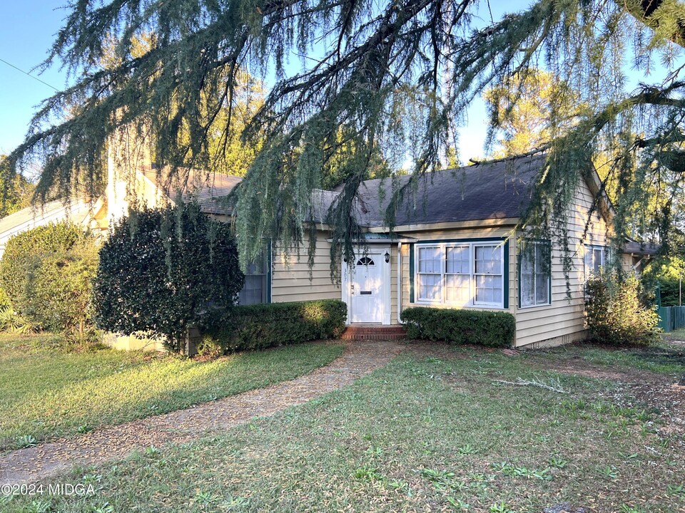 307 Rogers Pl in Macon, GA - Building Photo