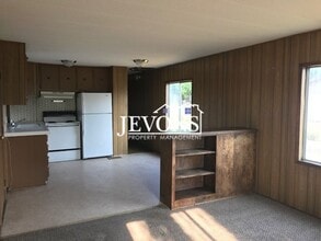 501 Newland Pl in Tieton, WA - Building Photo - Building Photo