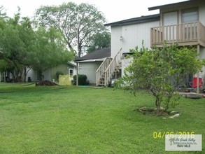 803 Continental Dr in Brownsville, TX - Building Photo - Building Photo