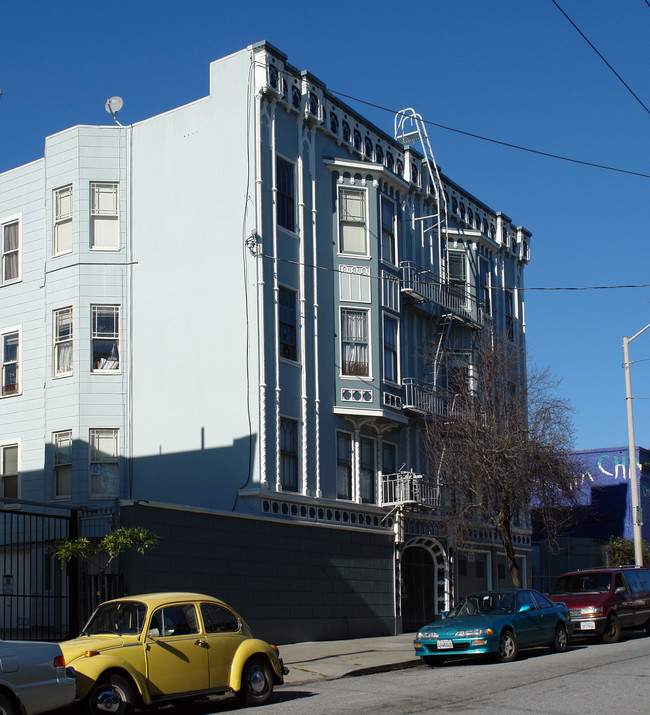 625 Shrader St in San Francisco, CA - Building Photo - Building Photo