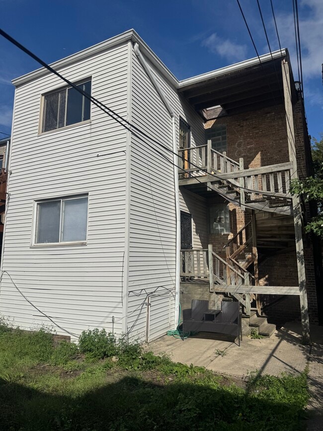 8222 S Marshfield Ave, Unit 1 in Chicago, IL - Foto de edificio - Building Photo