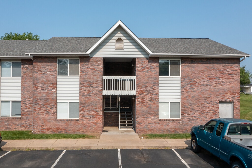Columbia Park Apartments in Park Hills, MO