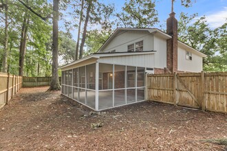 404 Stratford Dr in Summerville, SC - Building Photo - Building Photo