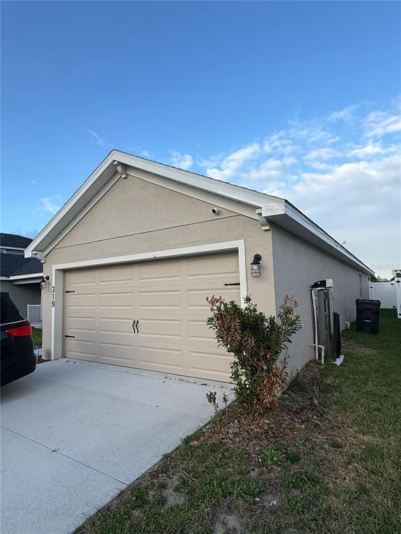 319 Lily Ln in Davenport, FL - Building Photo - Building Photo