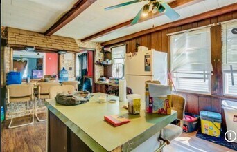 205 W Fulton St, Unit 2nd Floor in Gloversville, NY - Building Photo - Building Photo