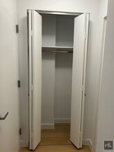 East 39th Street, Unit 19A in New York, NY - Foto de edificio - Building Photo