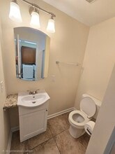 107a Oakwood Dr in Havelock, NC - Building Photo - Building Photo