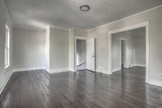 3233 Park Ave in Kansas City, MO - Building Photo - Building Photo