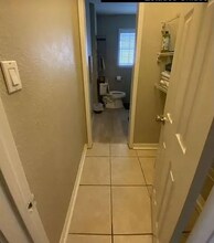303 S 17th St in Nederland, TX - Building Photo - Building Photo