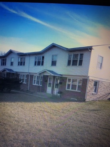 905 Hillside Dr, Unit 905, Unit 905