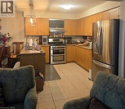 907 Frontenac Crescent in Woodstock, ON - Building Photo - Building Photo