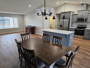 2393 Pacific St in Ephrata, WA - Building Photo - Building Photo