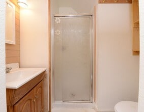 636 N Franklin St, Unit .5 in Stanley, WI - Building Photo - Building Photo