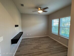 1742 Amberly Dr in Middleburg, FL - Building Photo - Building Photo
