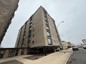 2310 N Harlem Ave in Elmwood Park, IL - Building Photo