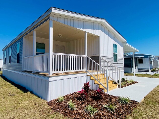 property at 2563 Skyview St