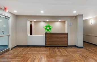 Furnished Studio-Miami - Coral Gables in Miami, FL - Building Photo - Building Photo