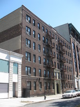 537 CLINTON AVE in Brooklyn, NY - Foto de edificio - Building Photo