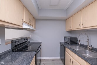 8283 Sobax Dr in Indianapolis, IN - Building Photo - Building Photo