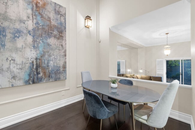 53 Gloucester St, Unit SI ID1403773P in Toronto, ON - Building Photo - Building Photo