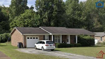 1535 Bilbrey Park Dr in Cookeville, TN - Building Photo