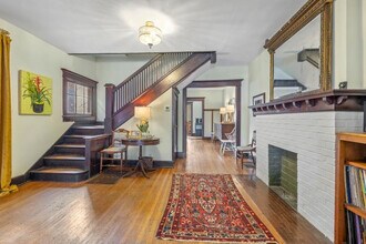 963 Woodruff Pl W Dr in Indianapolis, IN - Building Photo - Building Photo