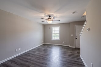 Appleton Dr - 618 in Clarksville, TN - Foto de edificio - Interior Photo