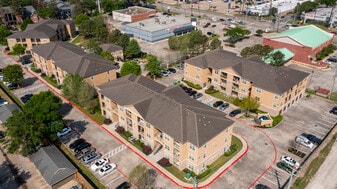 The Lexington at Champions in Houston, TX - Building Photo