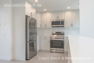 ABOVE GARAGE GARDEN SUITE IN CHAPPELLE in Edmonton, AB - Building Photo - Building Photo