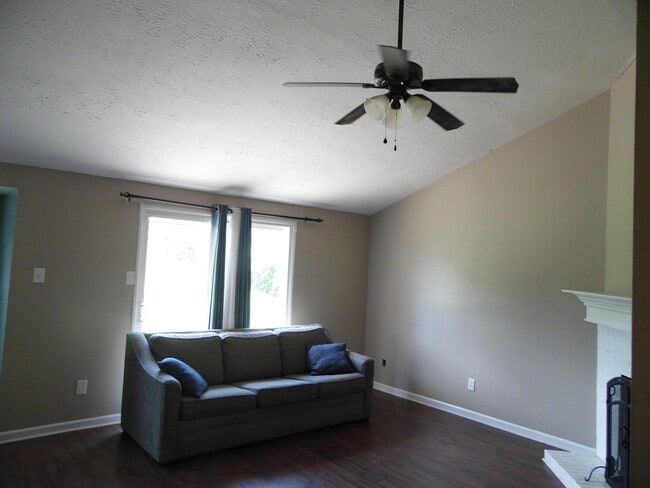 904 Wyndham Hills Dr in Lexington, KY - Building Photo - Building Photo