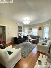 270 Harvard St, Unit 1 in Medford, MA - Building Photo - Building Photo