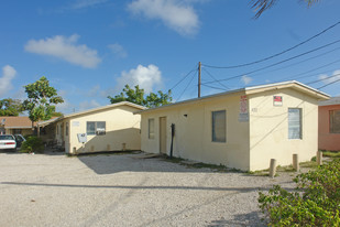 East Boynton Apartments in Boynton Beach, FL - Building Photo - Building Photo