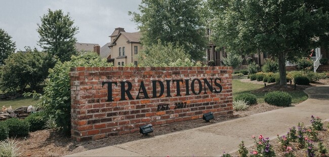 550 Traditions Blvd in Bowling Green, KY - Building Photo - Building Photo