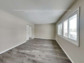 5700 80th Ave N in Minneapolis, MN - Foto de edificio - Building Photo