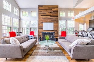 Prime on the Hill in Dayton, OH - Building Photo