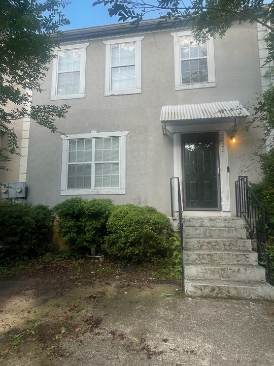 3822 Meadow Green Ct in Norcross, GA - Building Photo