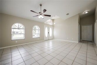 2802 31st St W in Lehigh Acres, FL - Building Photo - Building Photo