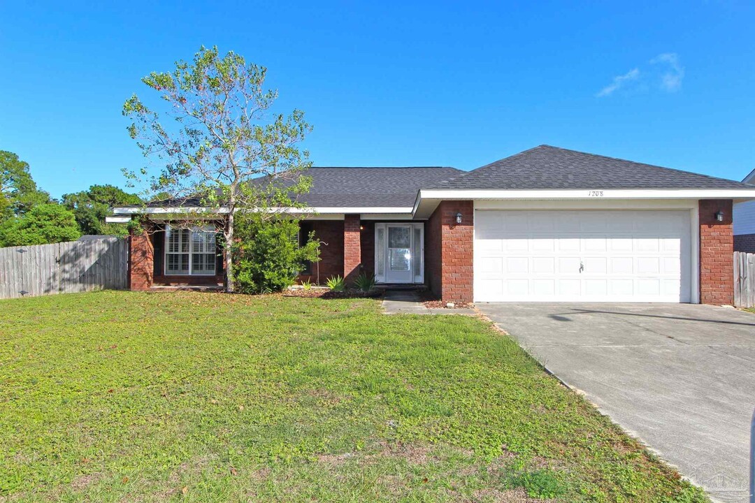 1208 Benning Pl in Pensacola, FL - Building Photo