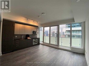 403-3403 Church St in Toronto, ON - Building Photo - Building Photo