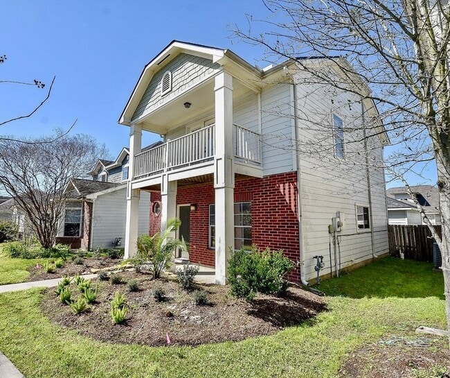 property at 3910 Mossy Pl Ln