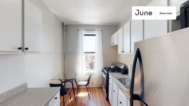 579 61st St in Brooklyn, NY - Foto de edificio - Building Photo