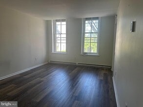 2-47-UNI2 Bridge St in Lambertville, NJ - Building Photo - Building Photo