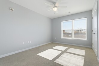 Bracken Square in Silver Spring, MD - Foto de edificio - Building Photo