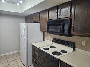 4371 Aqua Vista Dr in Orlando, FL - Building Photo - Building Photo