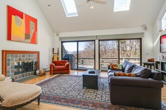 74 Mt Guardian Rd in Bearsville, NY - Building Photo - Building Photo