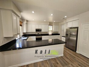 359 Circulo Coronado in Chula Vista, CA - Building Photo - Building Photo