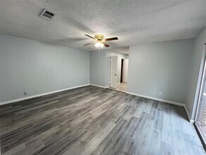 1131 Kris St in Irving, TX - Building Photo - Building Photo