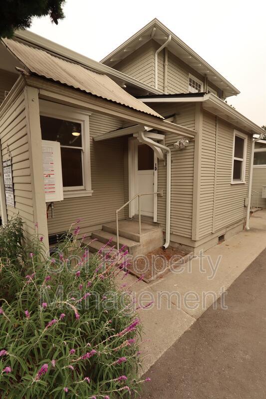 331 Mission St in Santa Cruz, CA - Building Photo - Building Photo