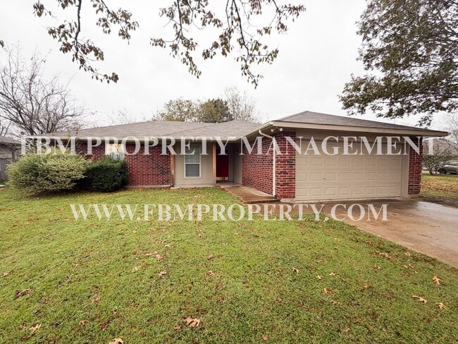 property at 3008 View Ln