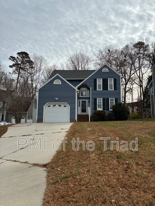 10 Creekstone Ct in Greensboro, NC - Building Photo